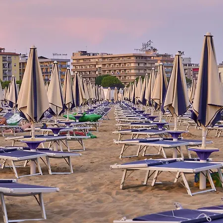 Sunlit Terrace Steps From The Sea Apartment Bibione